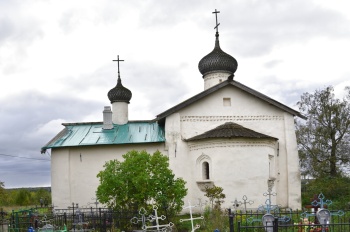 Церковь Василия Кесарийского в деревне Чернавино