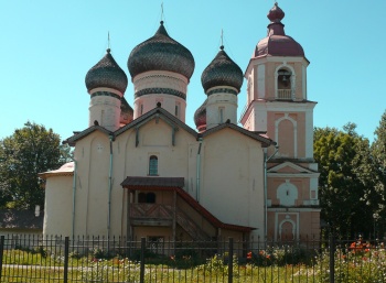 Храм Феодора Стратилата на Щиркове улице в Великом Новгороде