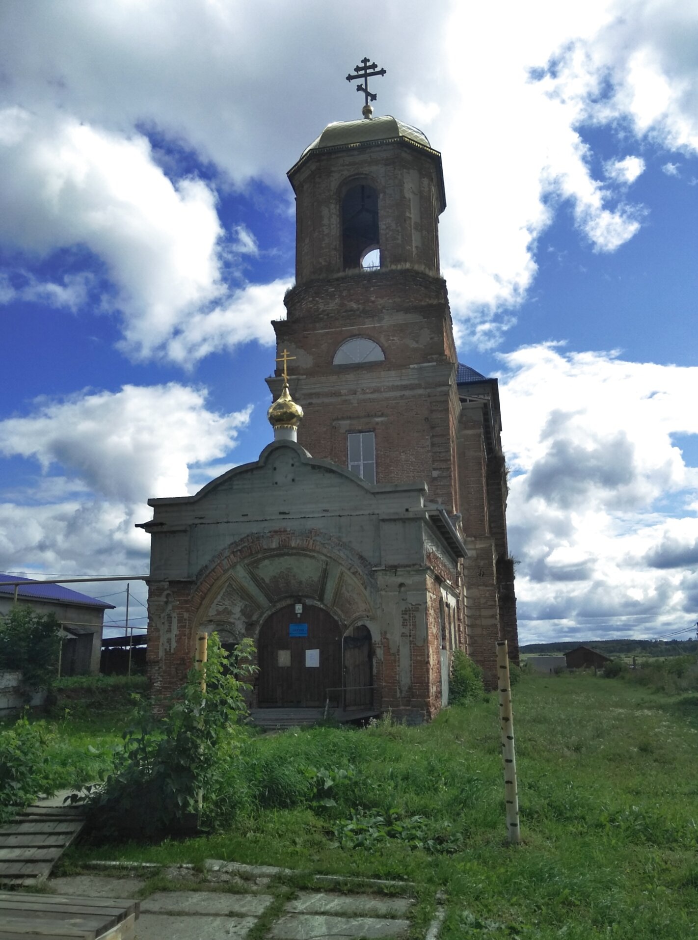 Покровская церковь в селе Покровское: история в фотографиях