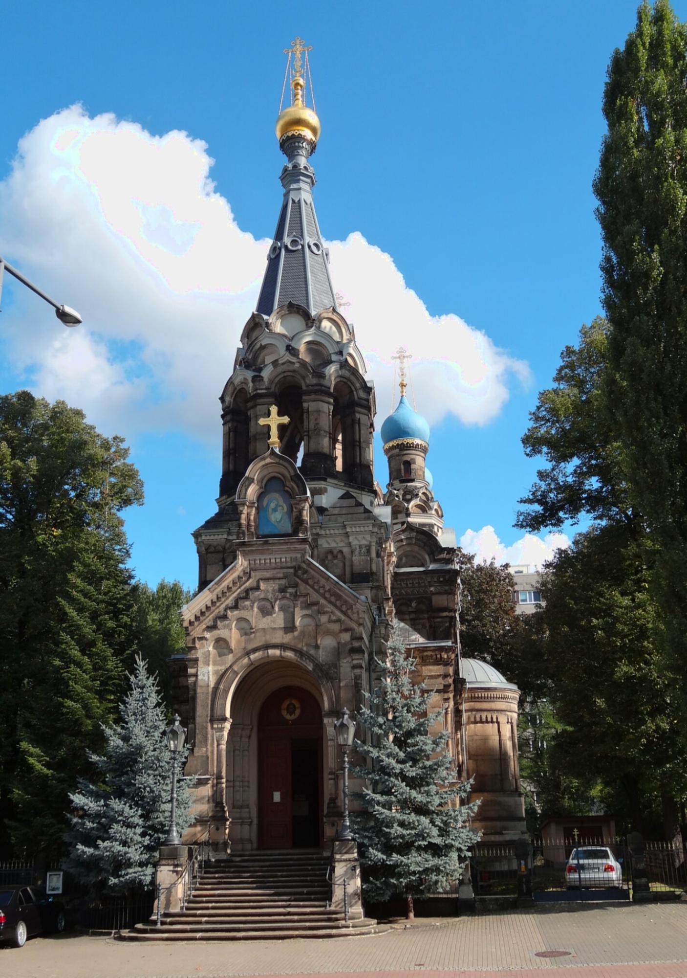 Храм Преподобного Симеона Дивногорца в Дрездене