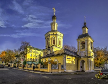 Церковь Троицы Живоначальной в Хохлах