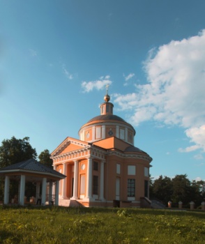 Церковь Святителя Николая Чудотворца в усадьбе Никольское-Гагарино