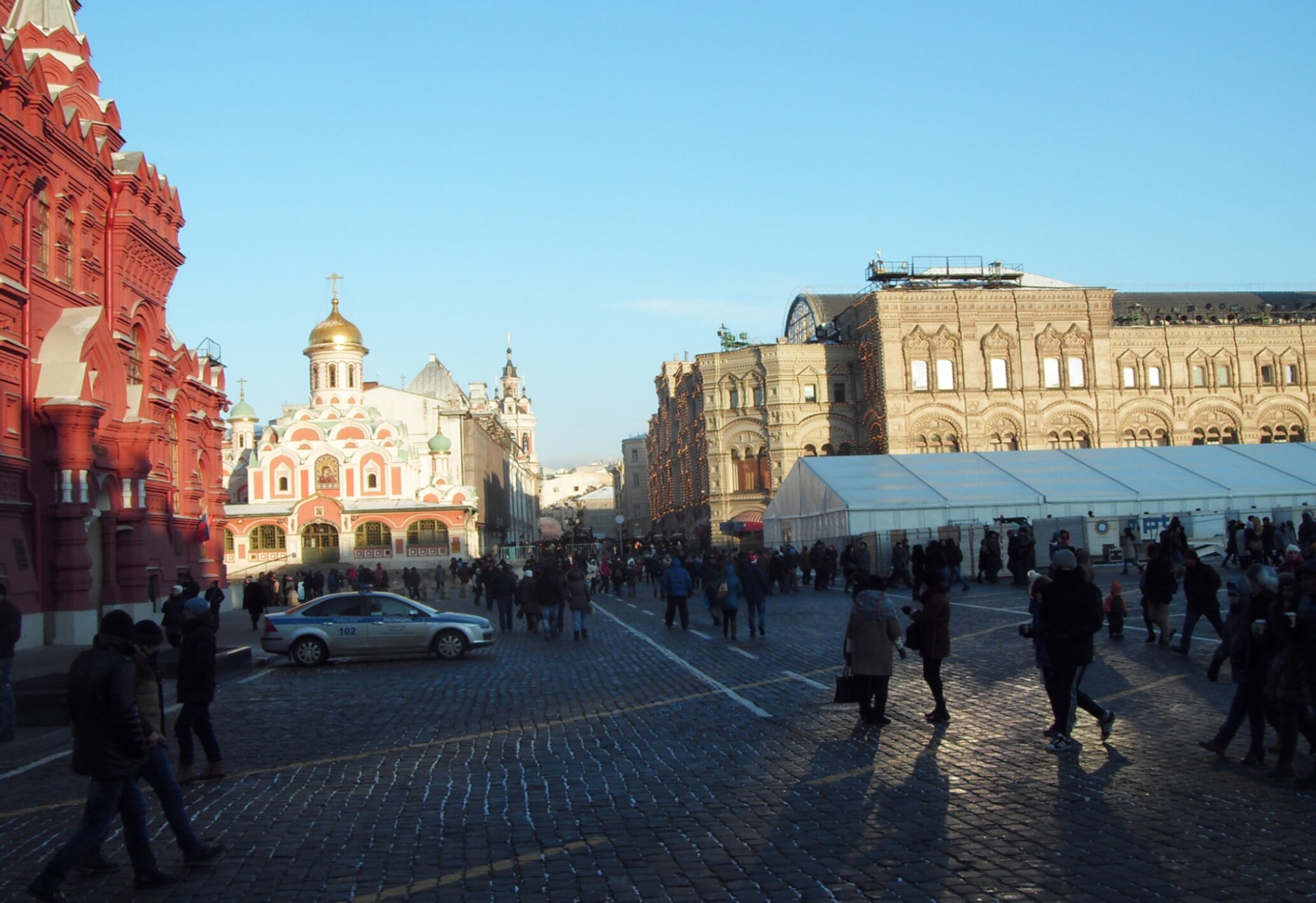Казанский собор на Красной площади в Москве: панорамный вид и духовное значение