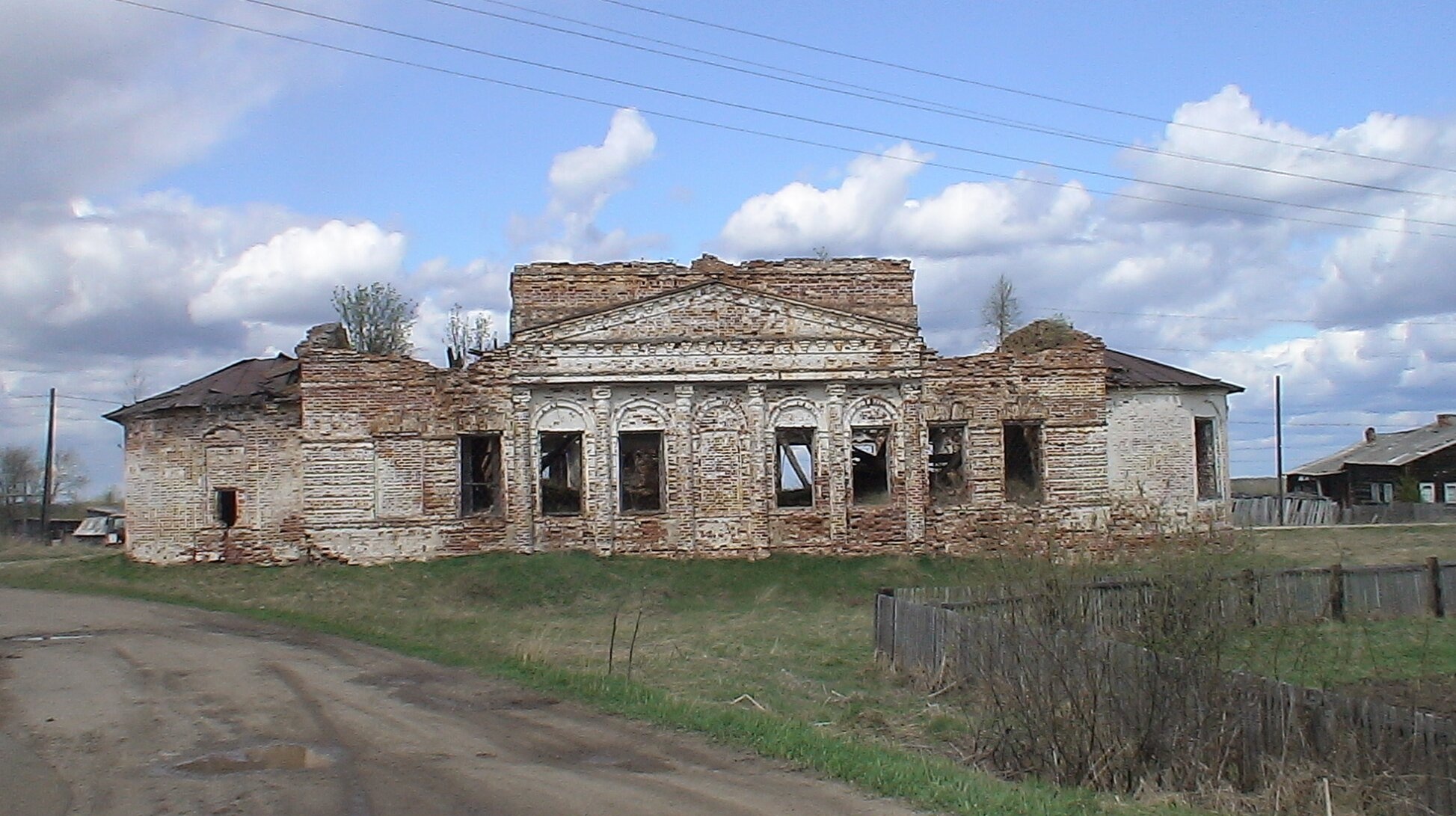Преображенская церковь в селе Айкино - памятник православной архитектуры
