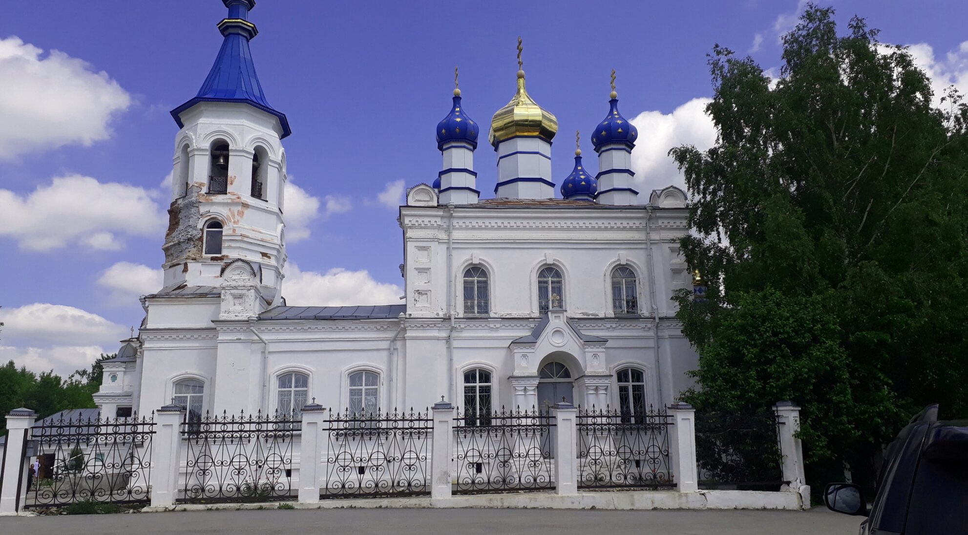 Храм Первоверховных Апостолов Петра и Павла в Салаире