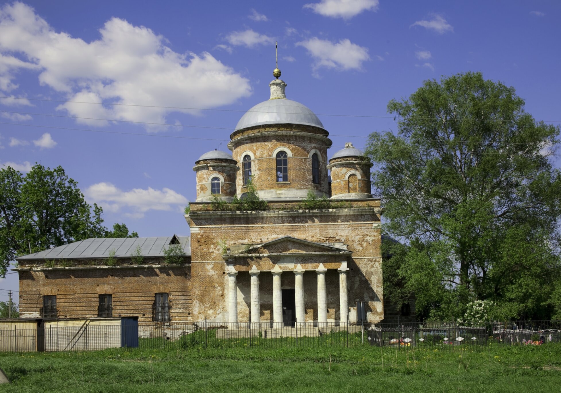 Храм Успения Пресвятой Богородицы в селе Подсосино