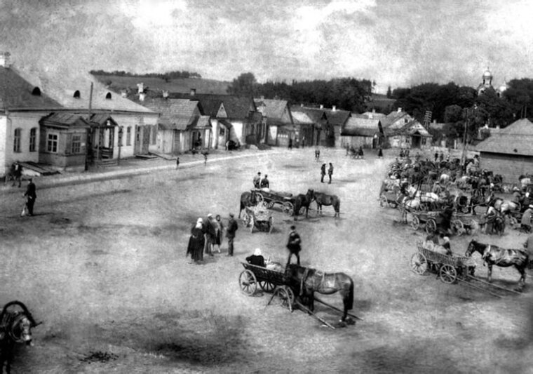Рынок и Храм Покрова Пресвятой Богородицы в Красном, 1902 год