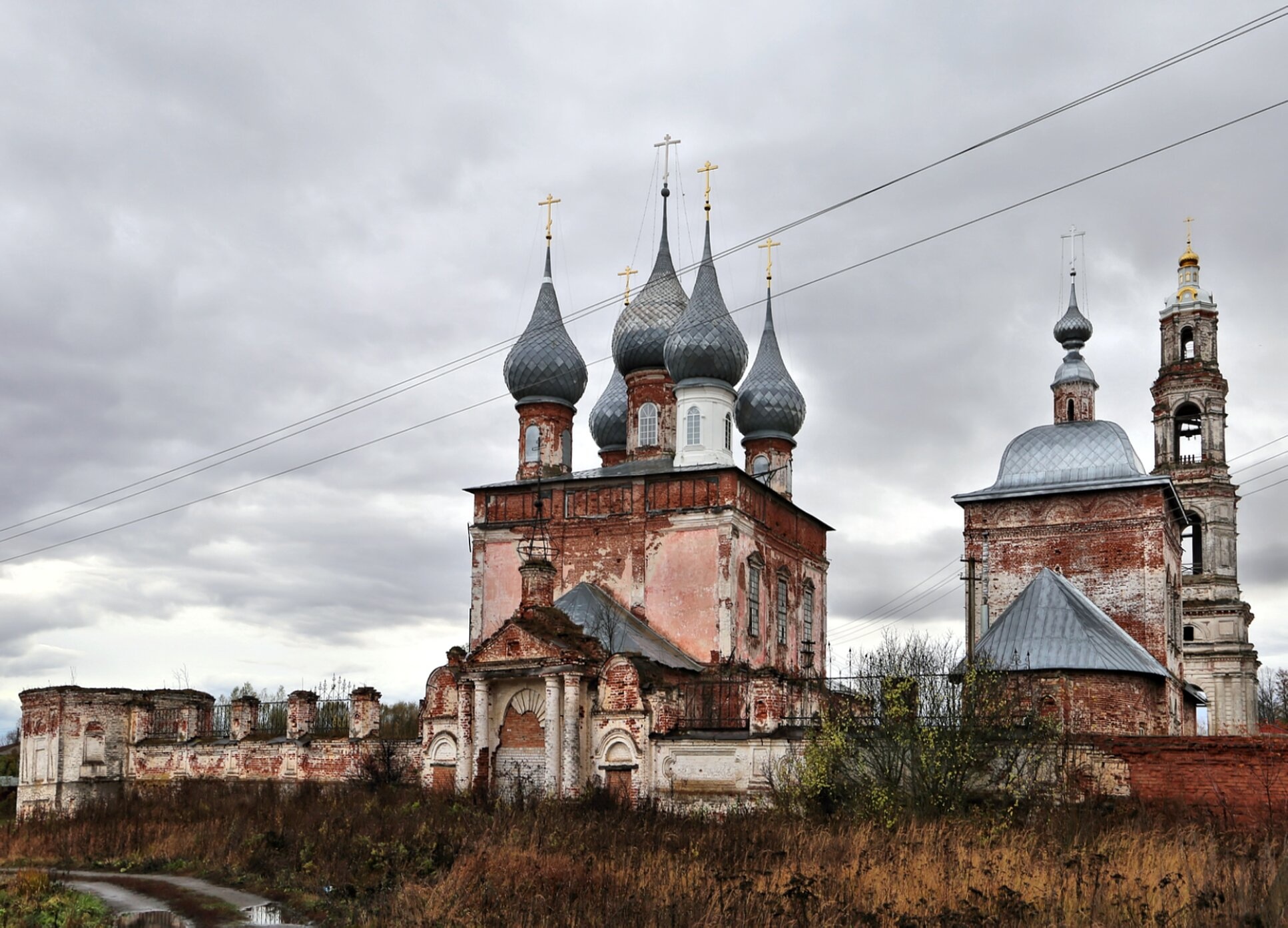 Храмовый комплекс в селе Васильевское Шуйского района