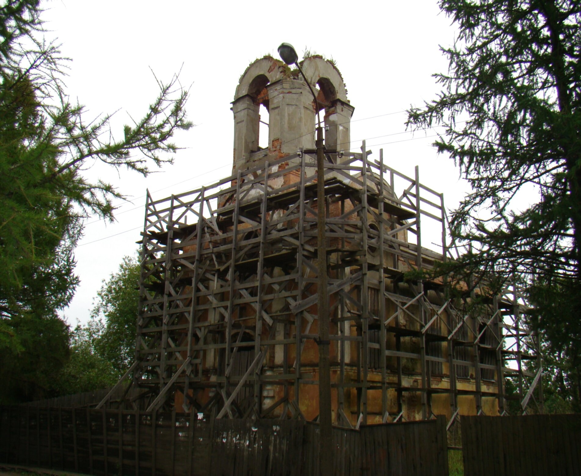 Георгиевская Суворовская церковь в Новой Ладоге - процесс реставрации