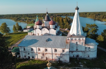 Архитектурный ансамбль Антониево-Сийского монастыря