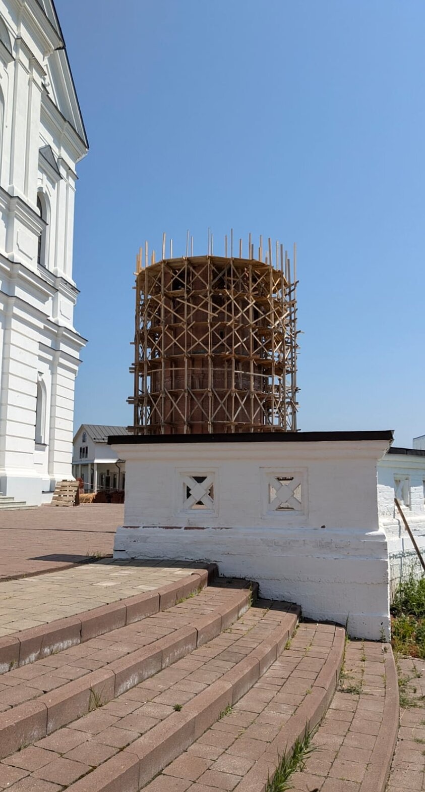 Реконструкция колокольни Свенского монастыря