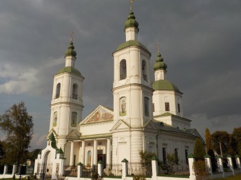 Церковь Воскресения Христова в селе Молоди