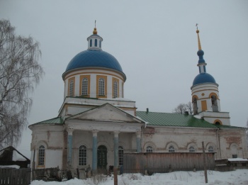 Храм святых апостолов Петра и Павла в селе Тыловыл-Пельга