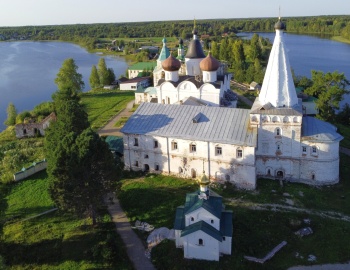 Свято-Троицкий Антониево-Сийский монастырь в Архангельской области