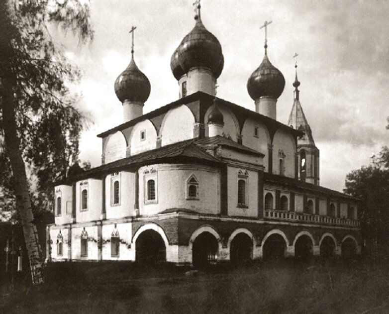 Церковь Илии Пророка в селе Арефино