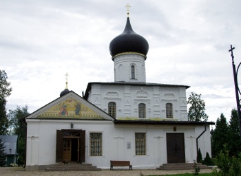 Храм Георгия Победоносца в Старой Руссе