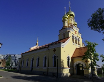Пантелеимоновская церковь на Свердловской набережной