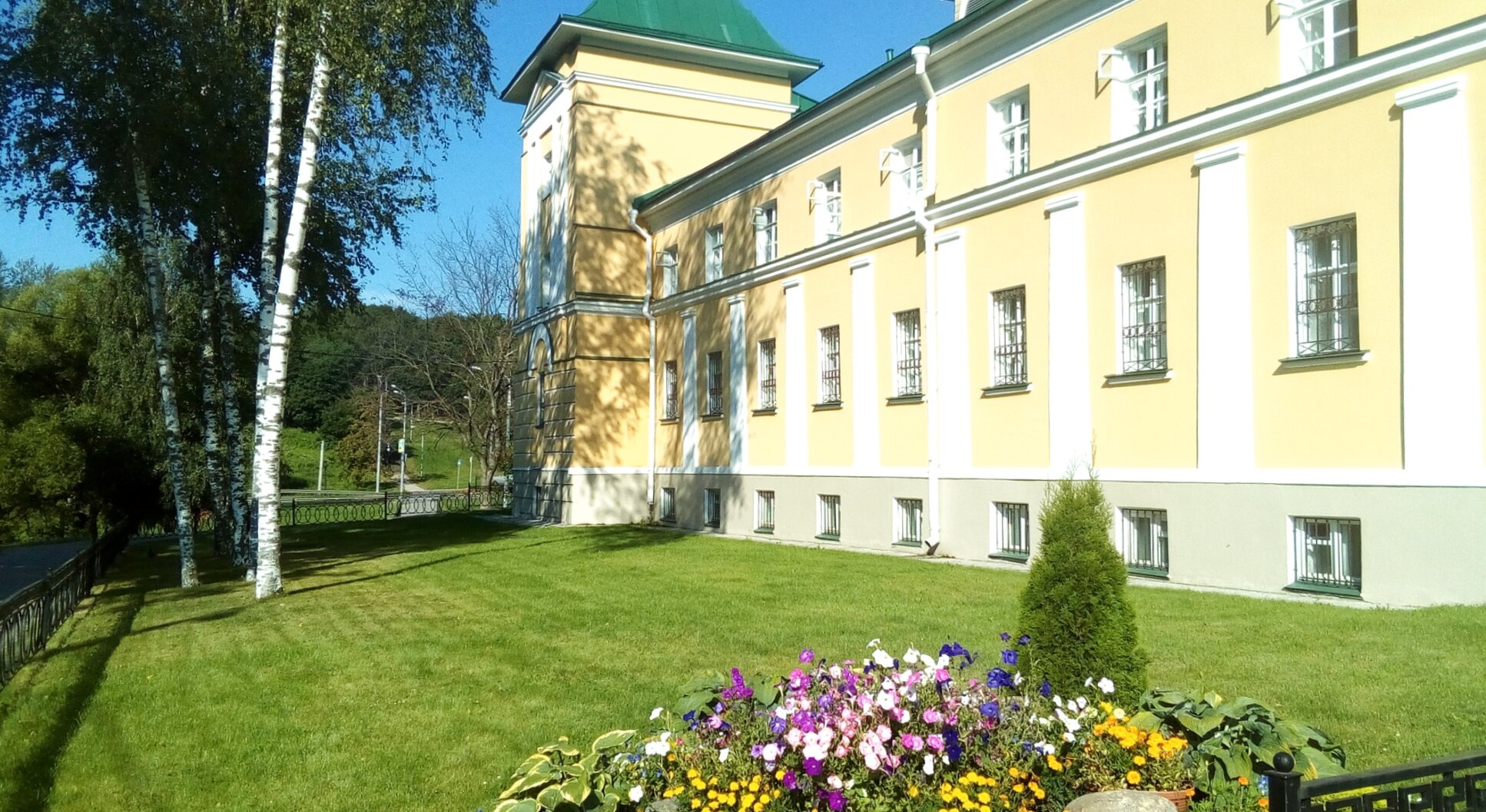 Покровский Хотьков ставропигиальный женский монастырь