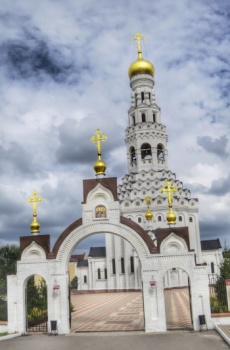 Храм Святых Апостолов Петра и Павла в Прохоровке