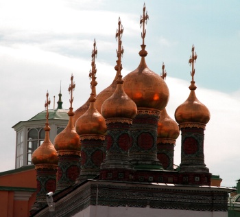 Верхоспасский собор: золотые купола в Московском Кремле