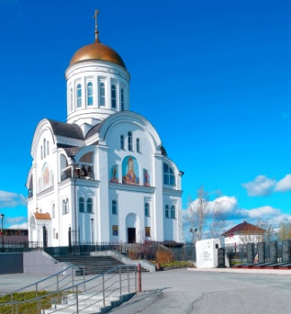 Храм во имя Святого Архистратига Михаила в городе Ревда