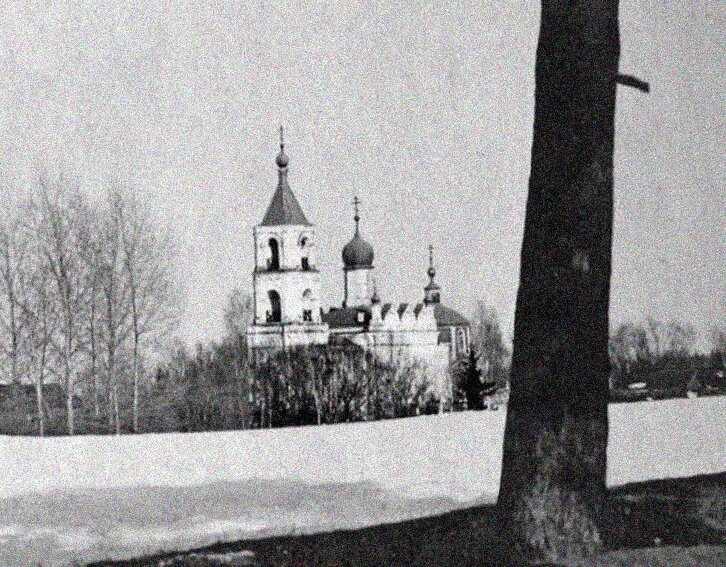 Успенская церковь в селе Трахонеево - зимняя фотография