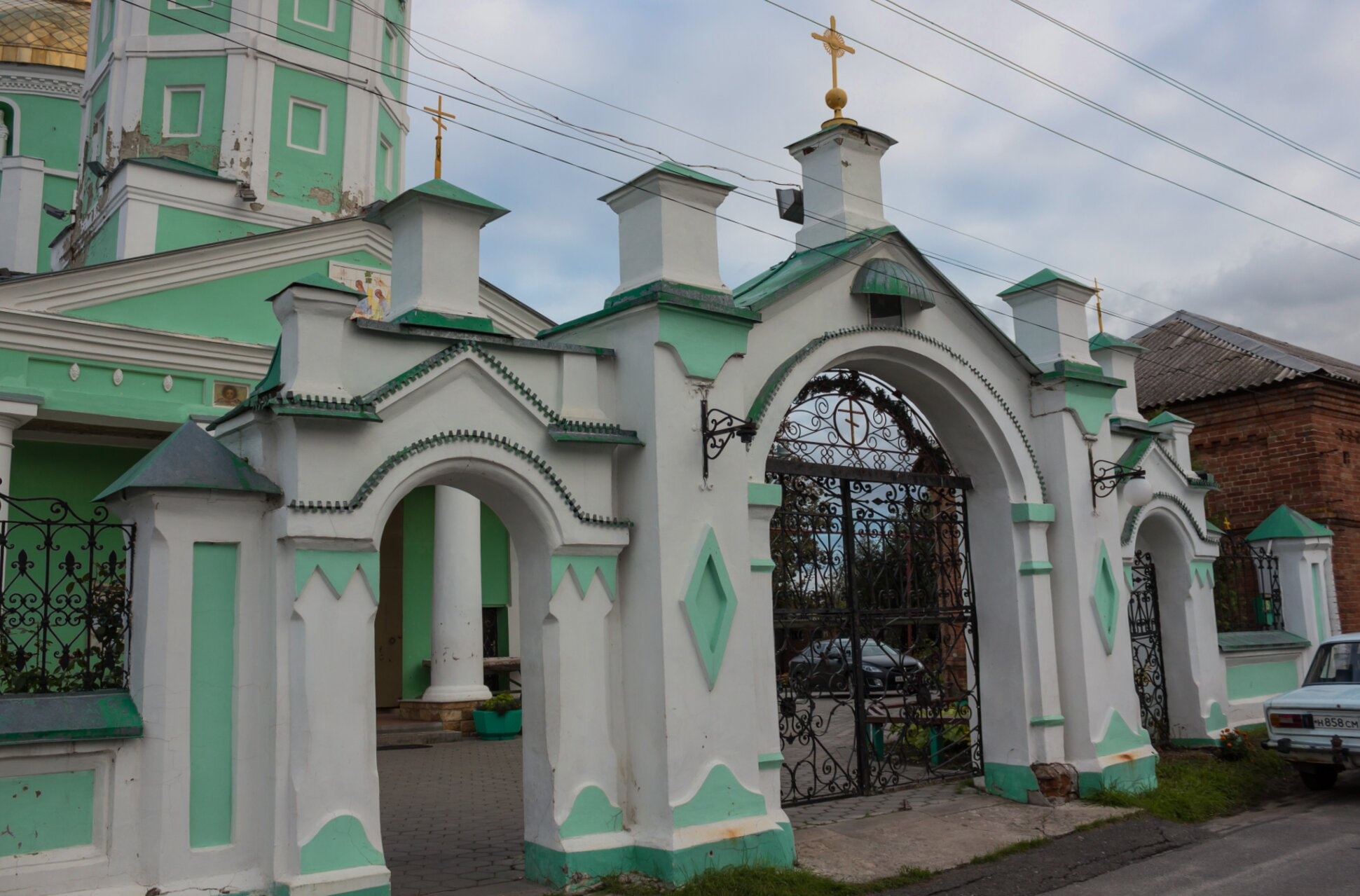 Свято-Троицкий храм в Старом Осколе