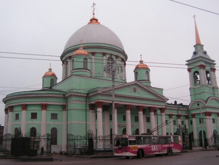 Знаменский кафедральный собор — духовная жемчужина Курска