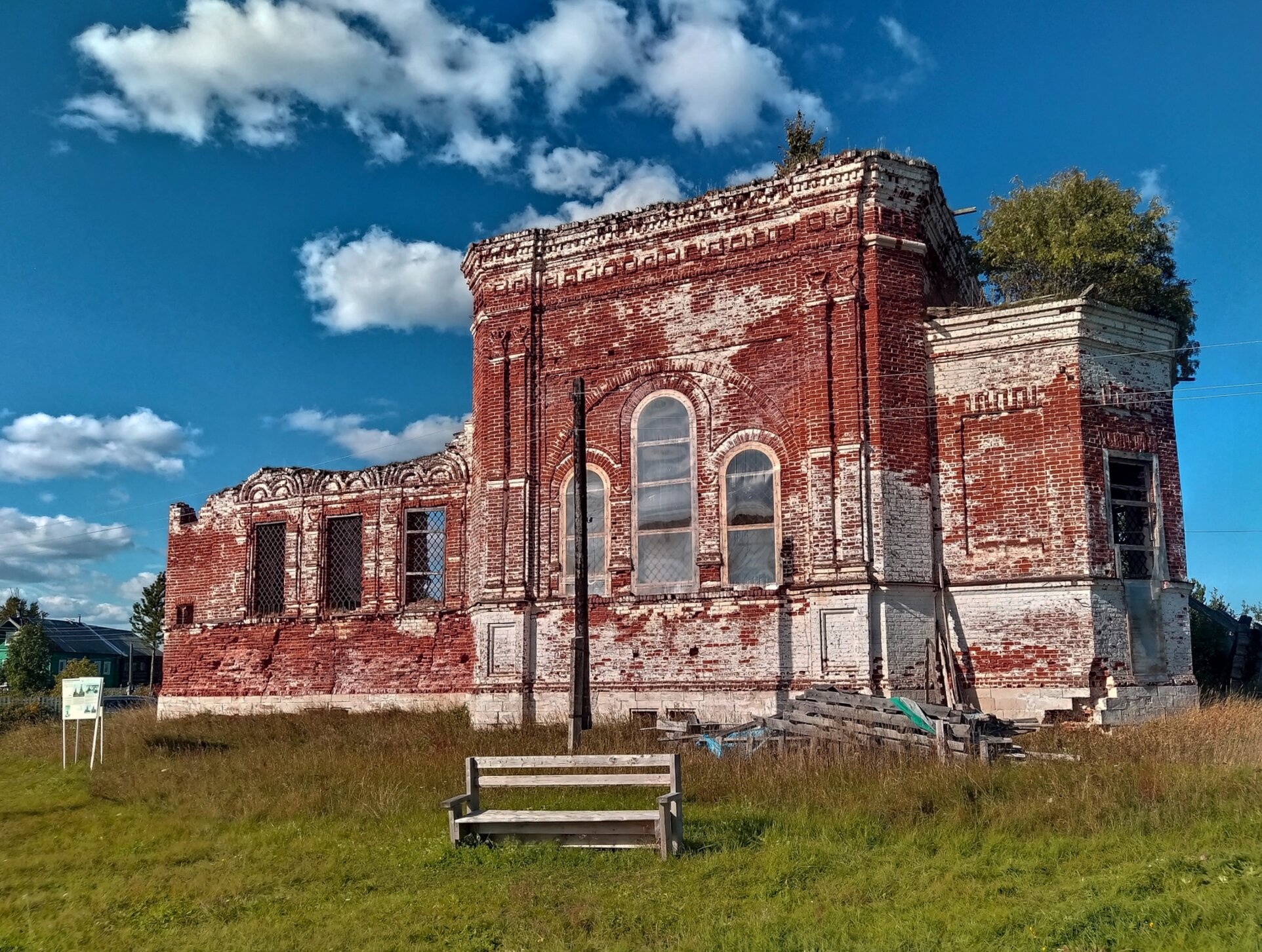 Георгиевская церковь в селе Верхняя Паленьга - памятник православной архитектуры