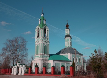 Храм Живоначальной Троицы в селе Щапово