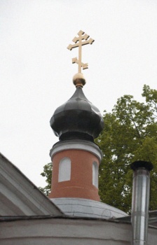 Купол и крест Церкви Спаса Нерукотворного Образа в Торбеево