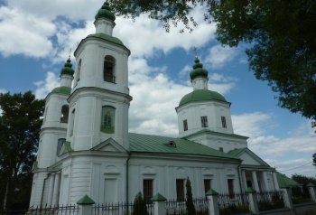 Храм Воскресения Христова в селе Молоди