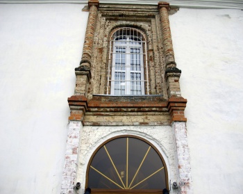 Церковь Иоанна Богослова в Смоленске: фрагмент стены