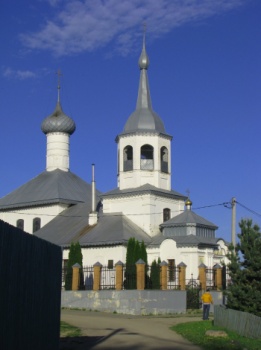 Церковь Николы на Подозерье в Ростове