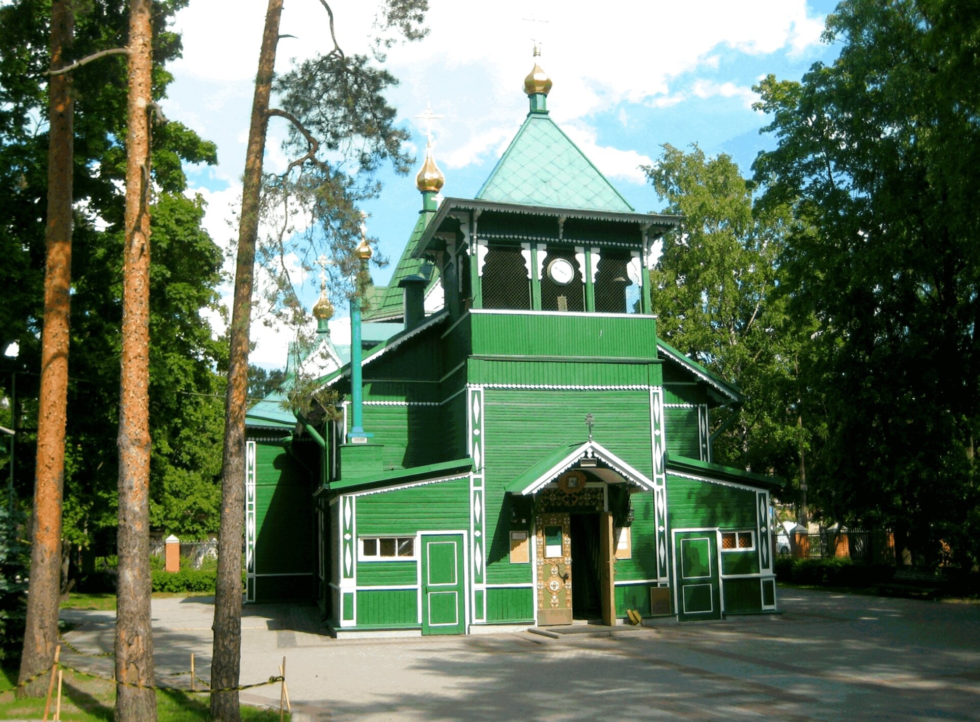 Свято-Троицкий храм в городе Всеволожске