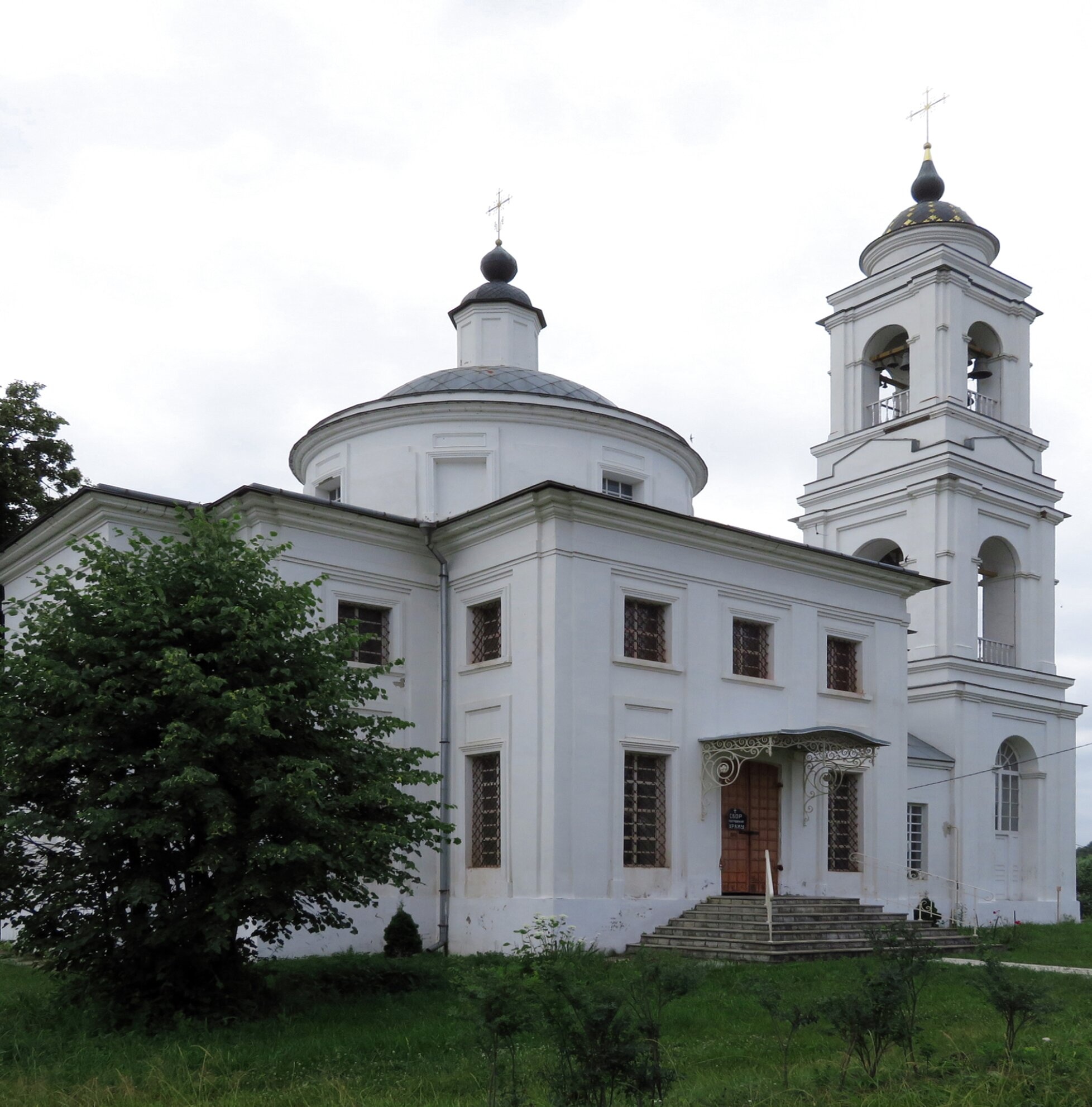 Храм Иоанна Богослова в селе Кузьмищево