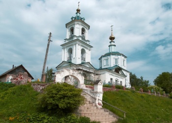 Храм Рождества Пресвятой Богородицы в селе Роща