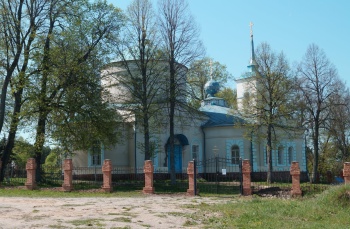 Воскресенская церковь в селе Усты: история и архитектура