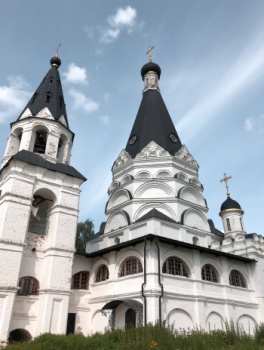 Церковь Богоявления Господня в селе Красное-на-Волге