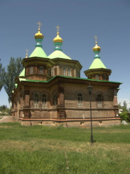 Свято-Троицкая православная церковь в городе Каракол