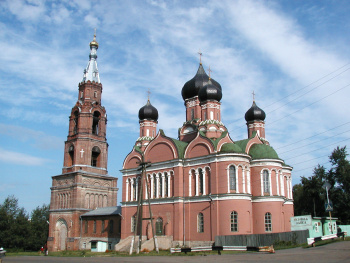 Свято-Троицкий собор в Яранске