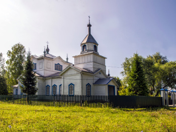 Крестовоздвиженская церковь в селе Потняк