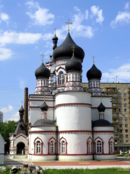 Храм великомученика Димитрия Солунского на Благуше