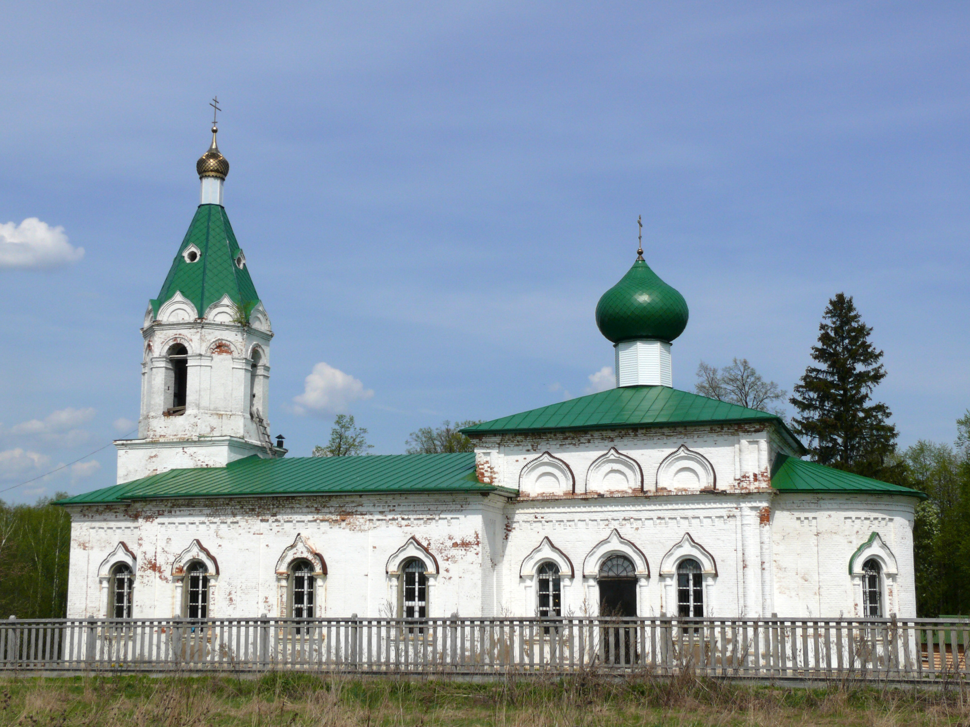 Храм Георгия Победоносца в селе Капустино