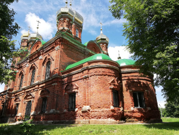 Храм Всех Святых в селе Ивановское