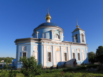 Храм Владимирской иконы Божией Матери в селе Дубна