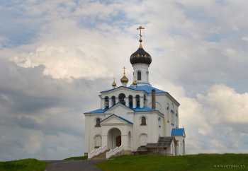 Храм Святой Живоначальной Троицы в городе Мядель