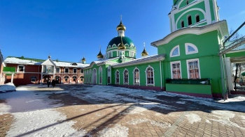 Свято-Троицкий собор в Ижевске — зимняя фотография