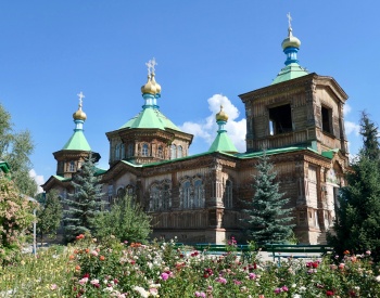 Свято-Троицкая православная церковь в Караколе