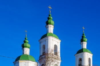 Храм Воскресения Христова в селе Молоди